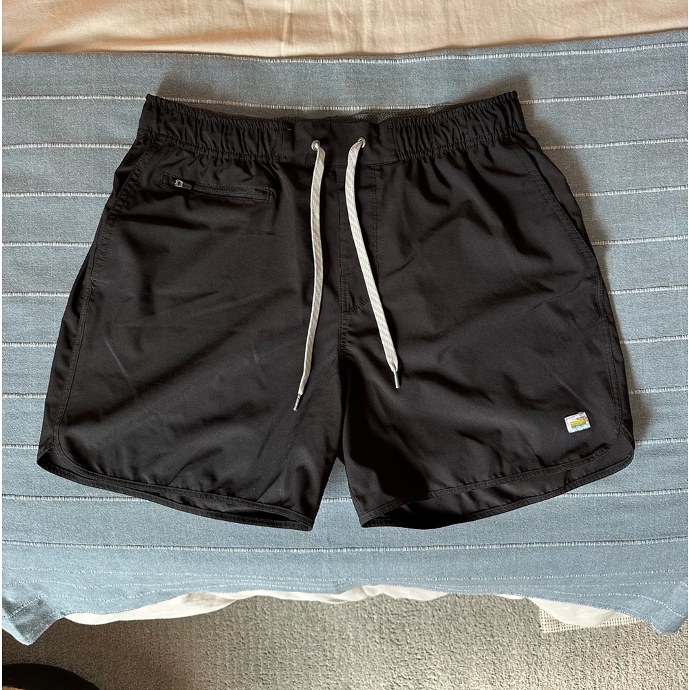 Vuori Banks Short 5” Large